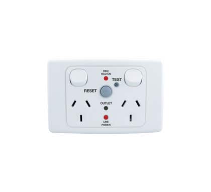 Clipsal 2000 Series Switched Socket Twin 10A Rcd 10Ma - 2025RCD10-WE